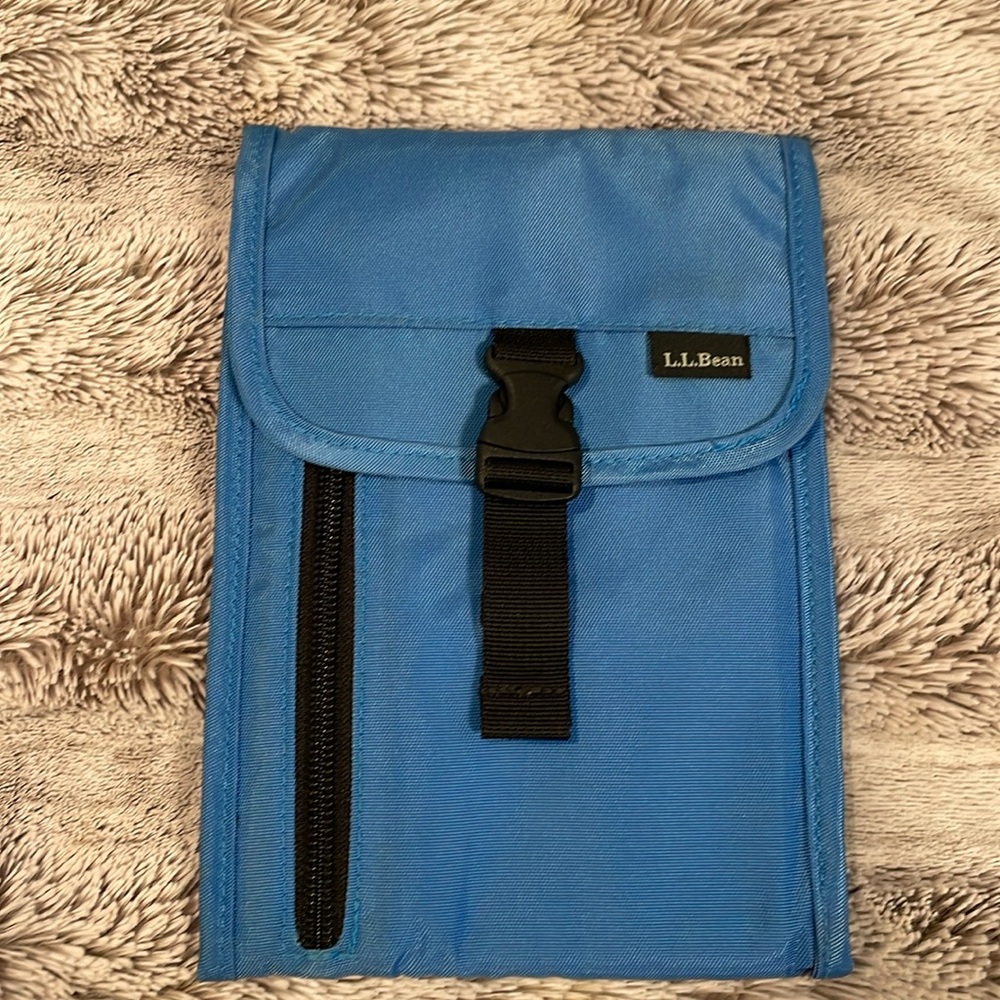LL Bean travel pouch